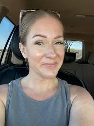 Bronzer placement tips for a summer glow