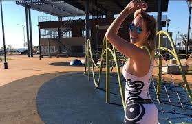 Born 17 june 1975) is an argentine football referee and former actor who refereed at the 2014 fifa world cup, 2015 copa américa and 2018 fifa world cup. Estas Son Las Fotos Infartantes Que La Mujer De Pitana Compartio