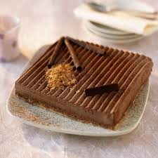 Decouvrez La Recette Le Trianon Ou Royal Sur Cuisineactuelle Fr Recette Royal Chocolat Recette Royal Gateaux Et Desserts