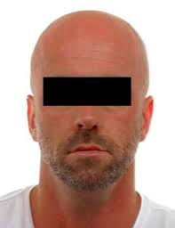 Der schwerbewaffnete hat auch unterstützer. Terrorverdachtiger Soldat Halt Belgien In Atem Interpol Suche