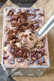 I Remember The First Time I Walked Into A Marble Slab Ice Cream Shop And Watched As They Folded So M Ice Cream Recipes Ice Cream Mix Chocolate Ice Cream Recipe