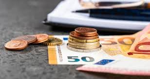 Πιστώνεται σήμερα το επίδομα των 534 ευρώ της αποζημίωσης ειδικού σκοπού για τις αναστολές απριλίου. Epidoma 534 Eyrw Pote Plhrwnontai Oi Anastoles Ianoyarioy Eidhseis Nea To Bhma Online