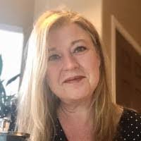 Kristin Pryor's Instagram, Twitter & Facebook