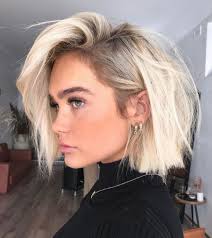 Dal 2021, quando ha detto addio alla sua chioma lunga e castana, questo hair look è diventato il suo marchio di fabbrica, vera e. Tagli Capelli Primavera Estate 2021 Tutte Le Tendenze