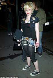 36 years old (as of. Kelly Osbourne Says She Embalmed Her Body With Drugs Every Night Daily Mail Online