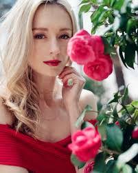 Anna Mitzel's Instagram, Twitter & Facebook