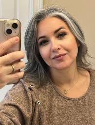 I'm a 51 year old, never married, I'm a high school teacher. 👋🙂 I need  friendship........ Threads.