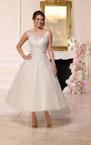 4.5 out of 5 stars 2. 10 Stunning Tea Length Wedding Dresses For 2021 The Inspired Bride