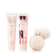 Heart notes include fluffy marshmallow accord and cassis cream. Sweet Like Candy Gift Set For Women By Ariana Grande Perfumania