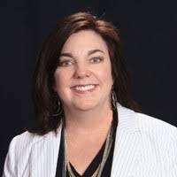 Laurie Munn's Instagram, Twitter & Facebook