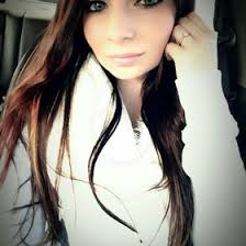 Cassandra Huntley's Instagram, Twitter & Facebook