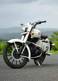 For More Visit Https Www Thegentlemanracer Com Royal Enfield Bullet Enfield Bullet Bullet Bike Royal Enfield For making photo editing, need hundred of different types of background. royal enfield bullet