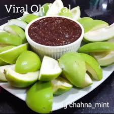 Sambal belacan is a popular spicy malaysian chili condiment consisting of chilies, belacan (shrimp paste), and lime juice. Viral Oh Viral Sos Pencicah Mangga Muda Ala Thai Sedap Facebook