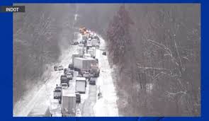 Massive 45 Car Pileup Halts Traffic in ‘Largest Wreck’ Midwest Firemen Have Ever Seen
