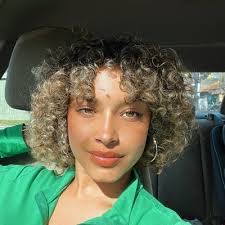 Leon Foreman's Instagram, Twitter & Facebook