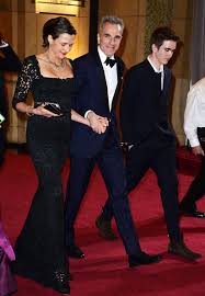 Gabriel Kane Day Lewis Daniel Day Lewis Oldest Son Dailyentertainmentnews Com