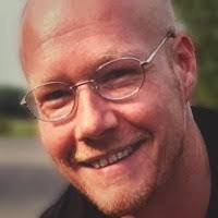 Danielle Collard's Instagram, Twitter & Facebook