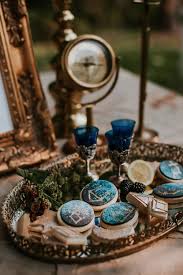 Got Fans Here Is How You Can Get Married In Westeros Galaxy Desserts Galaxy Cake Confectionary
