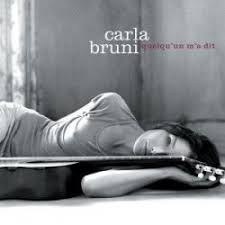Pues tenemos una lista de canciones en español de algunos artistas que te tocarán la fibra sensible y harán que ahogues tus tristezas al ritmo de sus canciones. Chanson Triste En Espanol Carla Bruni Musica Com