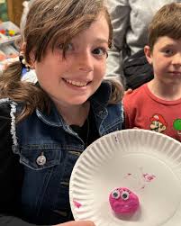 Lee and I have been making all sorts of animals and characters from rocks  and other materials. I wonder what everyone thinks? Each one we create is a  one of a kind