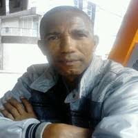 Armando Prats's Instagram, Twitter & Facebook