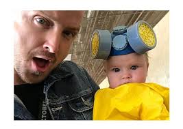 Now, it appears to be their family name. Aaron Paul Fantasia A Filha Como Personagens De Breaking Bad Em Evento Revista Galileu Cultura