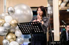 Merry bees for your corporate event & wedding live music band in singapore. How Does A Singapore Wedding Singer Entertain Your Wedding Guests Time Business News