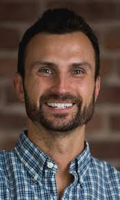 Rob Cromwell's Instagram, Twitter & Facebook