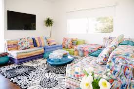 Whether you're spending the night in or playing host for the evening, these rustic living room ideas are the pinnacle of contentment and unpretentious. Shabby Chic Living Room Photos Design Ideas Remodel And Decor Lonny