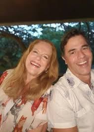 Lucinha Lins e Claudio Lins fazem show em Niterói