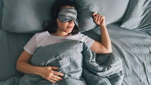 Mertuaku yang peracik jamu ini adalah istri ketiga dari camat di kampungya dari pernikahannya yang menghasilkan tiga anak. Alasan Keringat Muncul Saat Tidur Di Malam Hari