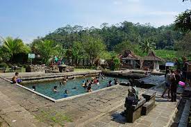 Jun 21, 2021 · simak harga tiket masuk dan jam operasional terbaru 2021 obelix hills merupakan tempat wisata baru di yogyakarta yang menjadi spot untuk menyaksikan pemandangan dari ketinggian. Mandi Air Panas Di Sini Ulasan Candi Umbul Magelang Indonesia Tripadvisor