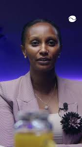 🎥𝐀𝐌𝐀𝐒𝐇𝐔𝐒𝐇𝐎🎥 Umuvugizi w'Abafana ba APR FC, Jangwani Frank,  yijeje abafana b'iyi kipe ko rutahizamu mushya iherutse kugura, Djibril  Ouattara, azayitsindira ibitego byinshi. Mu kugaragaza ko ari rutahizamu  uzakora ibitangaza, Jangwani yavuze ko