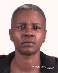 Sheena Beard's Instagram, Twitter & Facebook