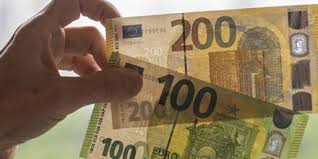 Ein schein ist ca 9cm lang und das 2€ stück hat einen durchmesser von 2cm. 100 Euro Schein Zum Ausdrucken 100 Euro Schein 2019 12 31
