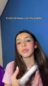 Vicky E Araujo Terminaram