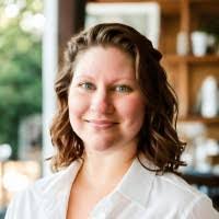 Beth Kipp's Instagram, Twitter & Facebook