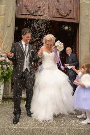 Se per motivi organizzativi o legati all'attività aziendale non sia possibile fruirne nei giorni immediatamente successivi alla cerimonia l'abito da sposa è certamente il vestito più importante che una donna indosserà nella sua vita: About Covid 19 Matrimonio E Coronavirus Torneremo A Sposarci