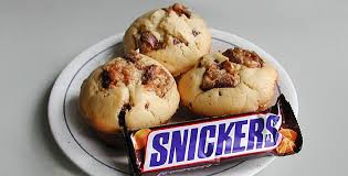 Rezept Fur Snickers Muffins Tls Geheimes Kochbuch Rezepte Aus Aller Welt Snickers Muffins Rezepte Muffins