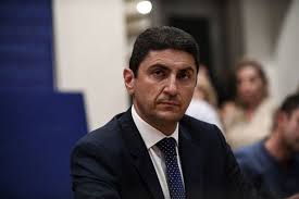 Από εφημεριδα πατρισ τελευταία ενημέρωση σεπ 24, 2020. Leyterhs Aygenakhs Podosfairo Sth Boylh H Tropologia Gia Ta Prwta8lhmata Pagenews Gr