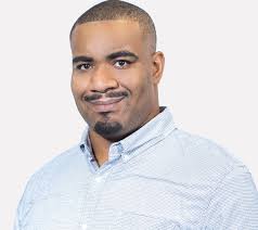 Desmond Stewart's Instagram, Twitter & Facebook