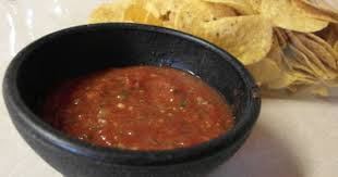 Learn how easy it is to make fresh and delicious salsa right at home and enjoy with tortilla chips, tacos, and all your favorite mexican recipes. 5 Second 5 Ingredients Restaurant Style Salsa