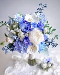 lemongrass wedding on instagram 雙瓣 紫藍色繡球花 silkflower 現貨花球 only one 這雙瓣繡球花商已 white wedding flowers bouquet blue wedding bouquet romantic bouquet wedding