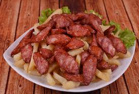 Resultat d'imatges de salami con patatas fritas