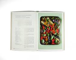 The Green Roasting Tin Vegan And Vegetarian One Dish Dinners Amazon Co Uk Rukmini Iyer 9781910931899 Boo One Dish Dinners Roasting Tins Vegetarian Dinners