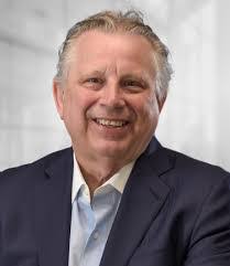 Howard Foote's Instagram, Twitter & Facebook