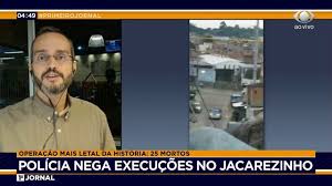 Os bandidos estavam armados com fuzis e pistolas. Ugbgz0trqn4rqm