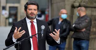 8,775 likes · 9 talking about this. Andre Ventura Acusa Rui Rio De Copiar Ideias Do Chega