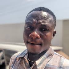 My daughter's 8th bday party was ruined 'cause her bestie, Ana, didn't show  up. She was crying. I called the mom 10 times but no answer. 2 hours later,  they arrived, her