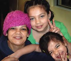 GIVING SINGLE MOTHERS IN NEED Hope and a Future